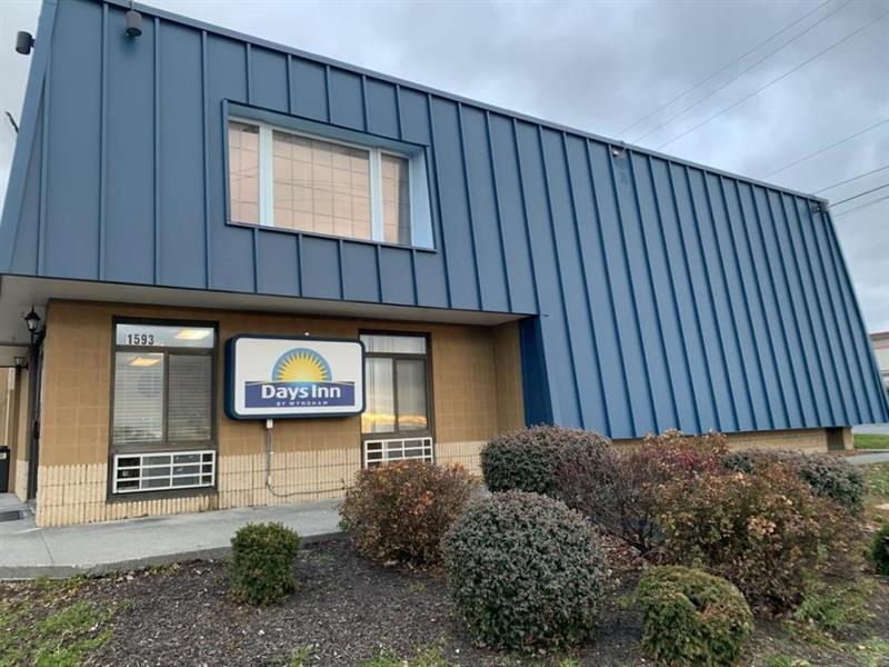 Days Inn By Wyndham Winchester Exterior photo