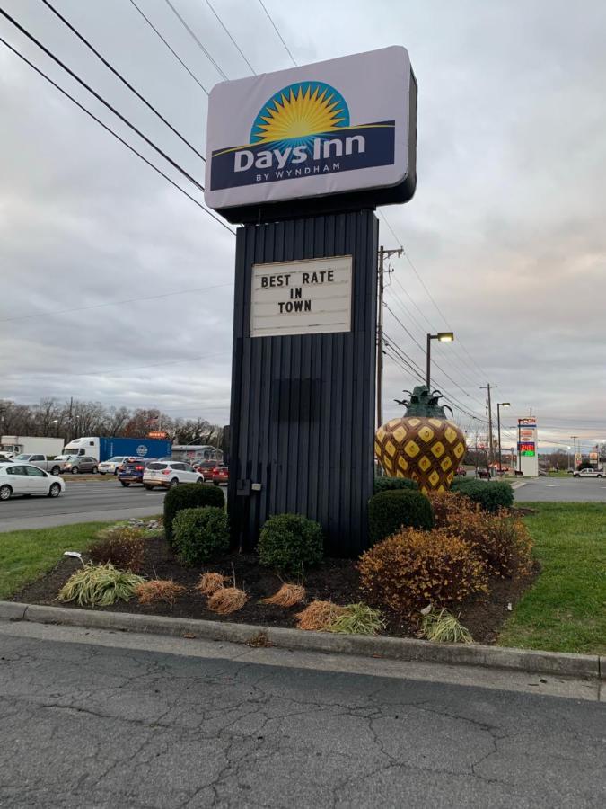 Days Inn By Wyndham Winchester Exterior photo
